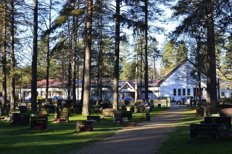 Hautausmaa